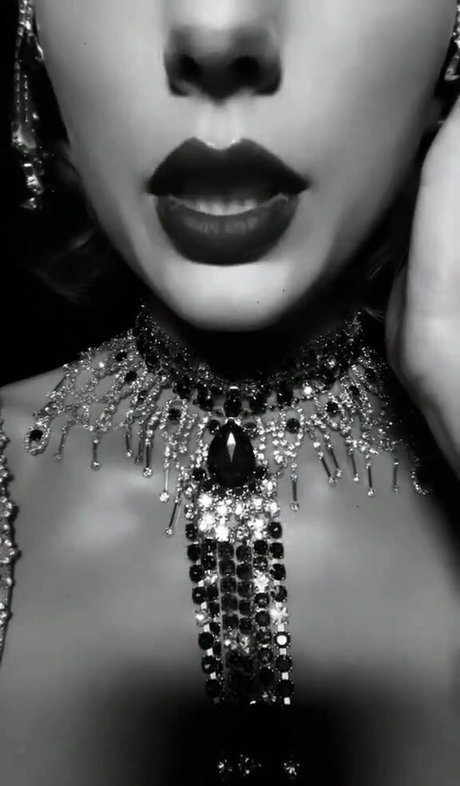 stripper onlyfans pornographic pics