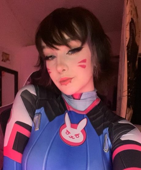 sylvieexo naked model archive