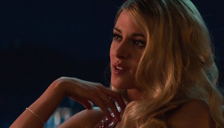 curvy shemale onlyfans porno pics