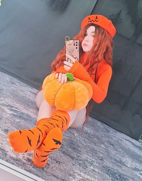 white pussy onlyfans porn image