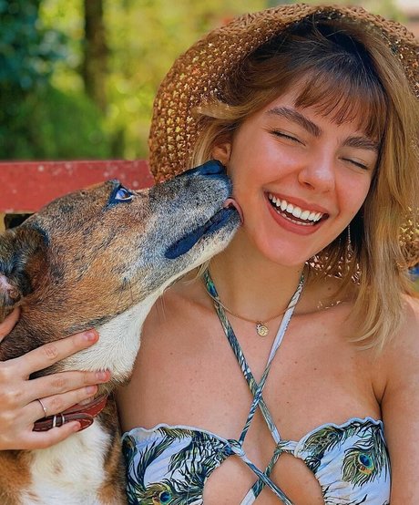 Triz Pariz pornstar erotic pics