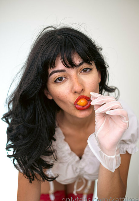 Kat Cabaret star porn archive