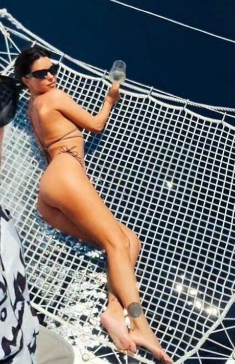 Apostoleanu star hot img