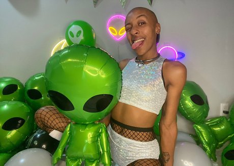 bikini model onlyfans free pics