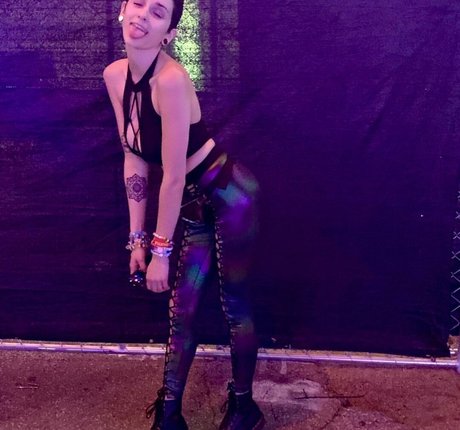 Yana Mori pornstar adult image