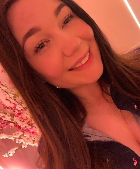 Itsbordie pornstar beautiful photos