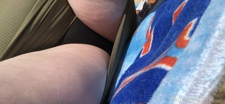 asian girlfriend onlyfans nudes image