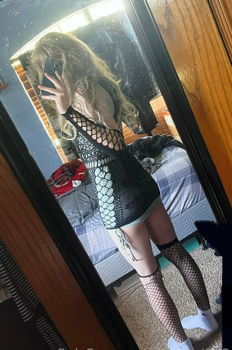 itsmebri223 model top photo