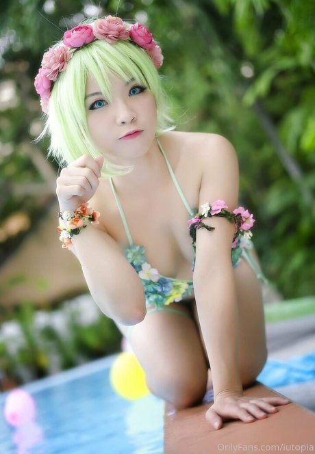 iutopia model naked pic