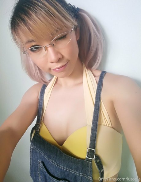 iutopia hot actress picture