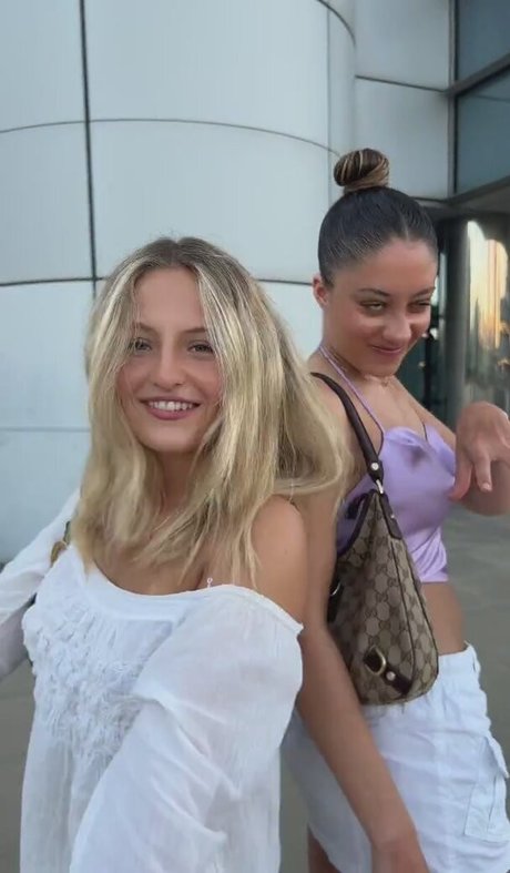 black hair onlyfans hot sexy img