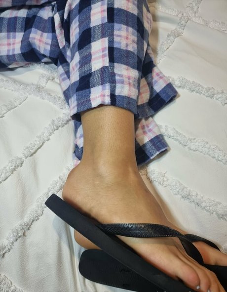 sharpiesoles high quality actress photo