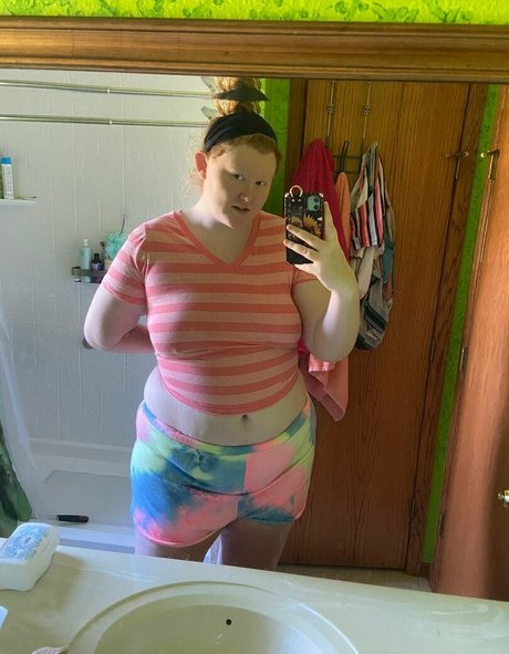 tattooed onlyfans hd photos