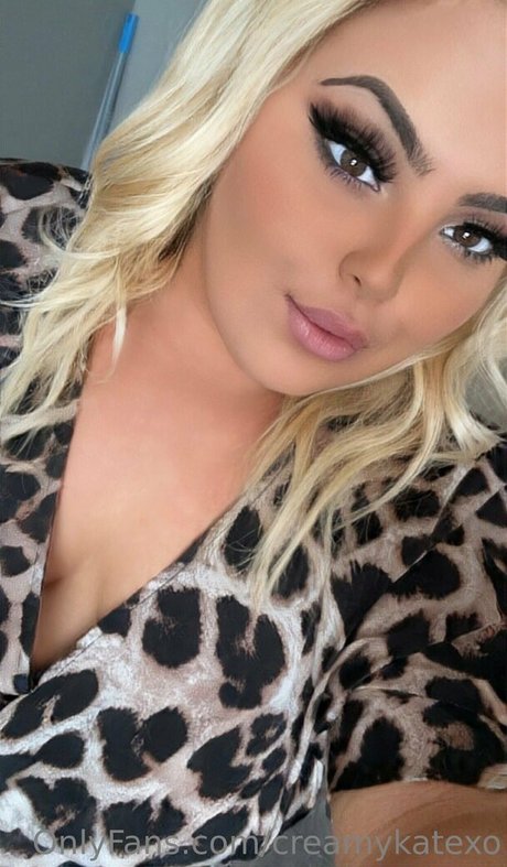 redhead pawg onlyfans adult images