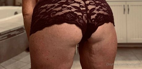 natural ass onlyfans top image