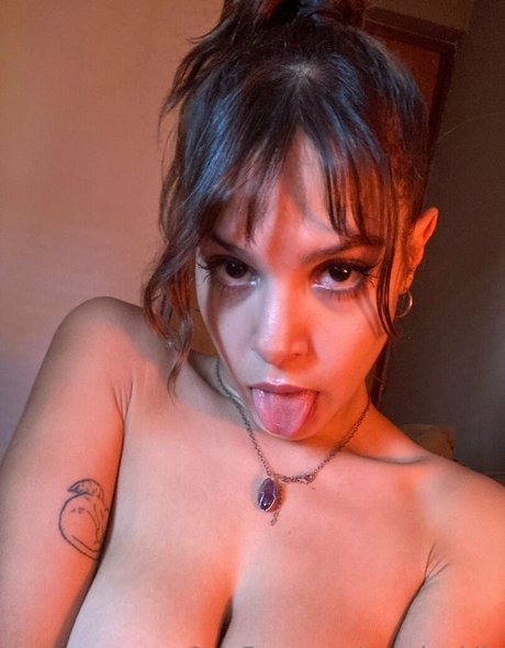 agusbaddie star adult gallery