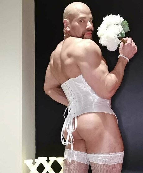 aleolatinoxxx pornstar galleries