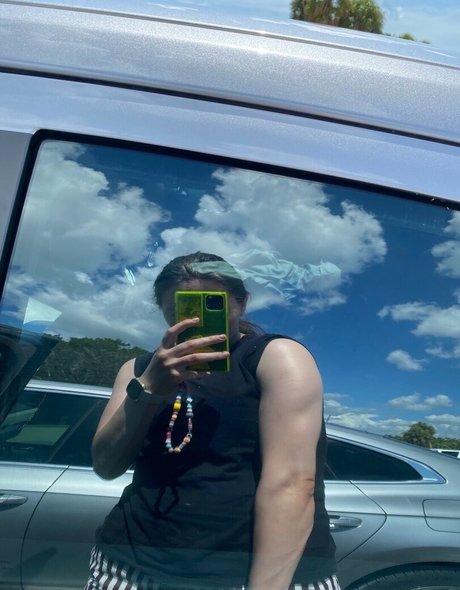 Bekaloo model perfect picture