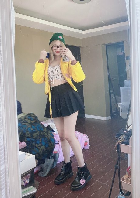 feet slave onlyfans porn photos