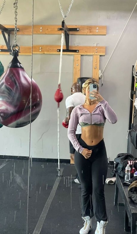 asmr feet onlyfans beautiful photo