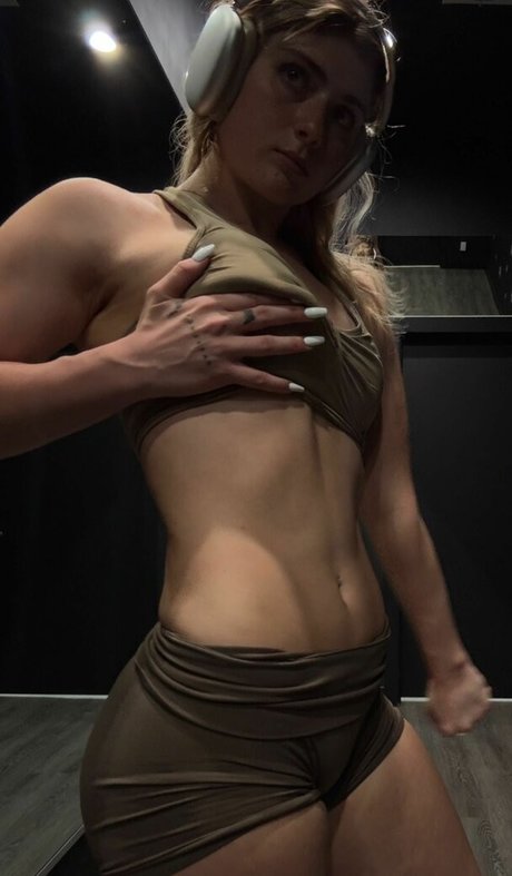 outdoor milf onlyfans nudes img