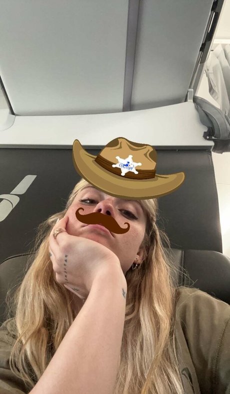 gloryhole wife onlyfans hot pic