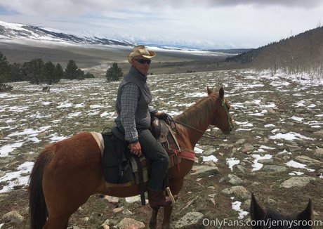 smoking onlyfans exclusive photo