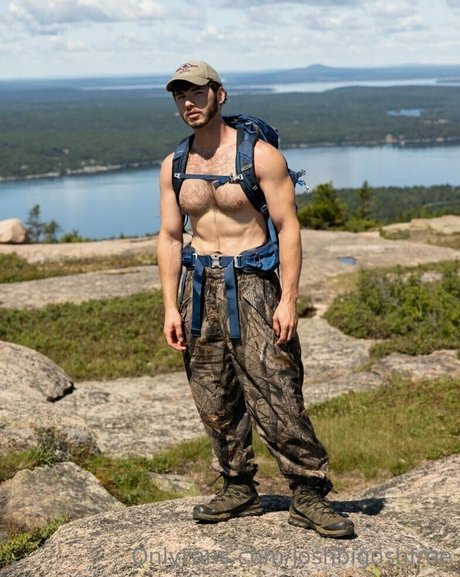 joshbigoshfree hot star photo