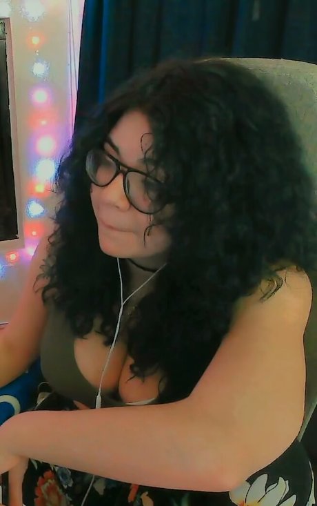 dripping wet pussy onlyfans nude archive