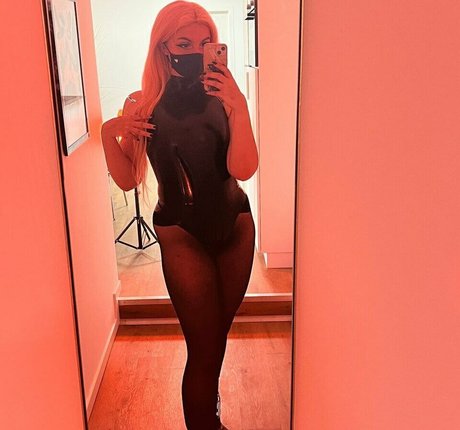 Aurelia Baker pornstar art archive