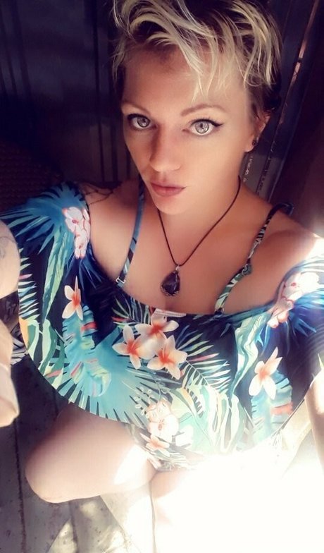 theamputeebitch pornstar sexy archive