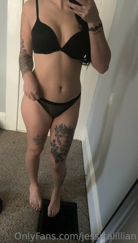 curvy shemale onlyfans pornographic photos