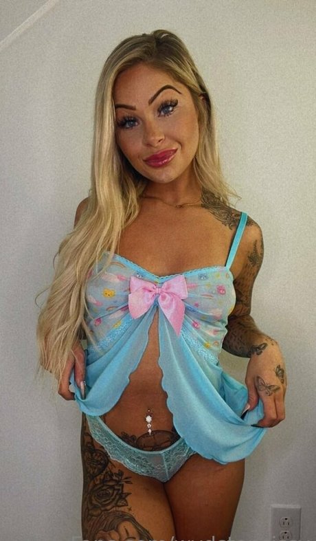 mirror onlyfans hot pic