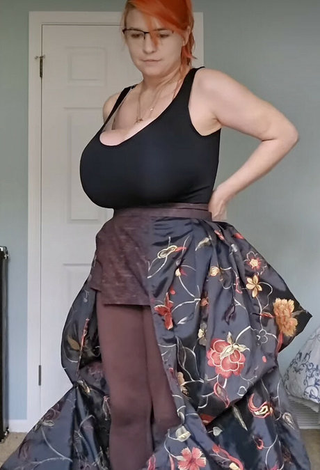 plus size onlyfans free nude img