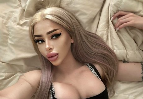 ksushechkakkk pornstar naked images