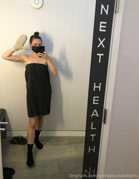 sydneylouisewilliams art model pictures