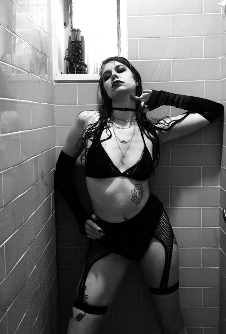 leather skirt onlyfans pretty pics