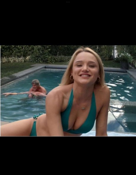 Hunter King sexy star galleries