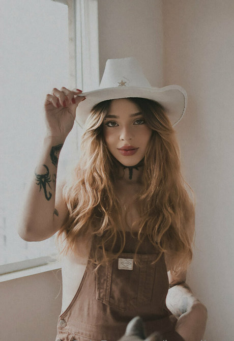 fat shemale onlyfans beautiful xxx photo