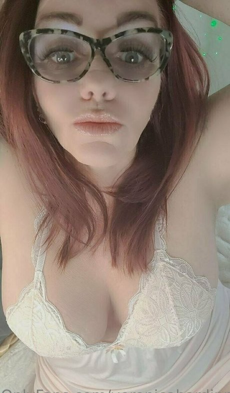 lips onlyfans beautiful xxx galleries