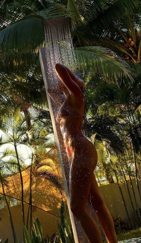 Adria Arjona high quality pornstar pic