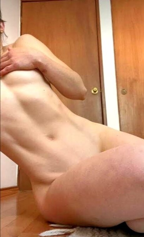 Ella Bucio exclusive star pic