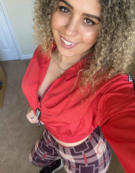 JustYeliz hd pornstar archive