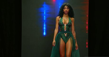 barbie98n naked actress pic