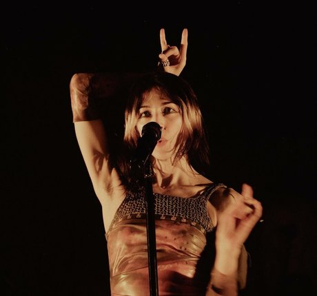 gloryhole wife onlyfans pretty pic