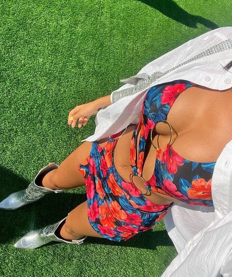 leather skirt onlyfans perfect picture