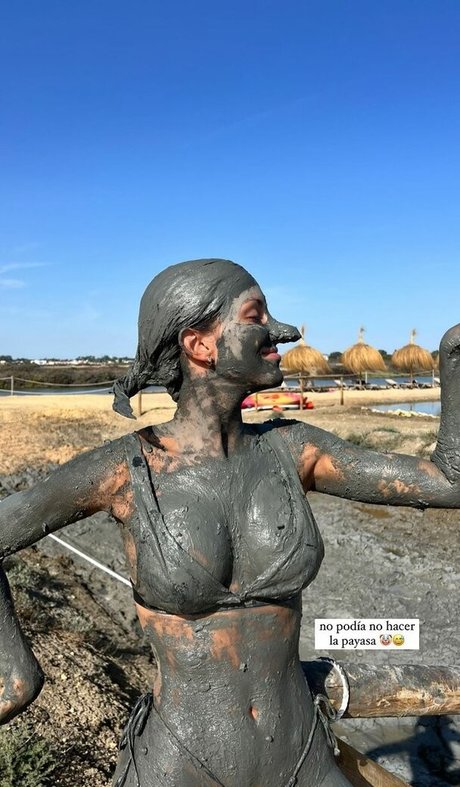 brown eyes kitty onlyfans hot sexy photo