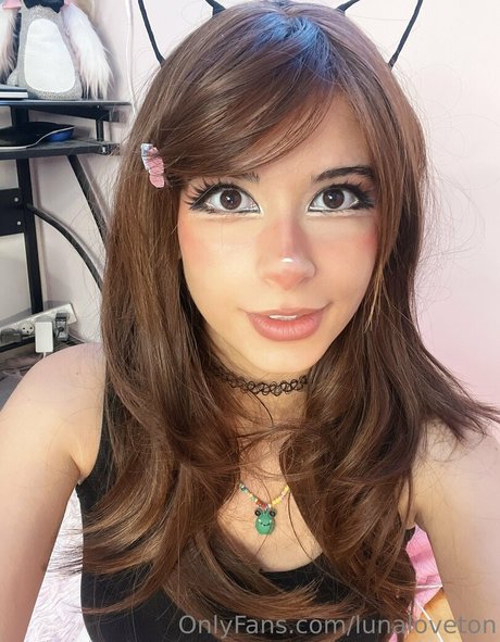 latina blowjob onlyfans erotic photos