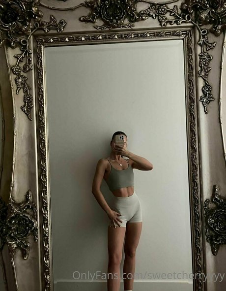 sweetcherryyyy pornstar pretty pictures