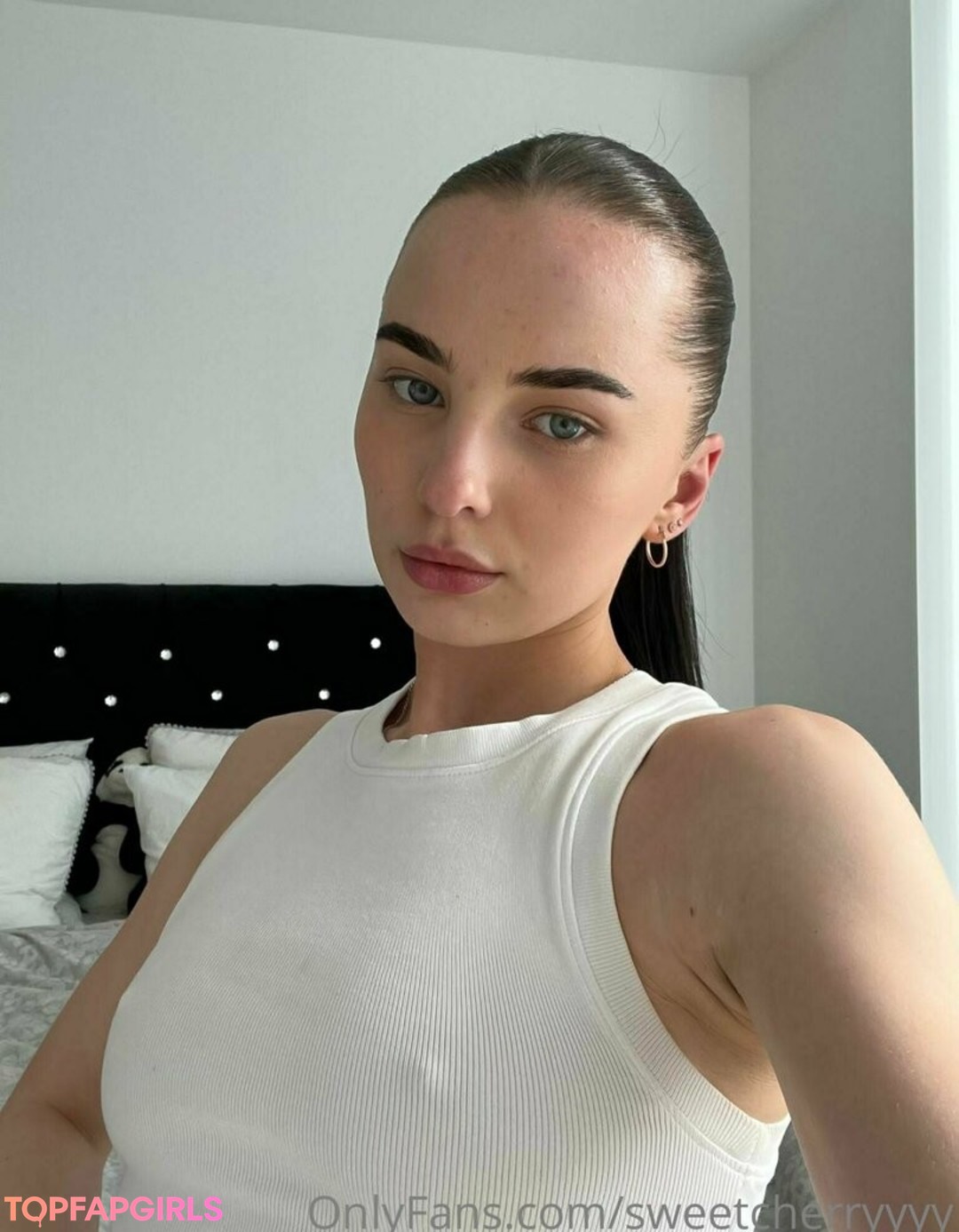 sweetcherryyyy top model image